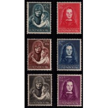 Velgørenhedsmærke. Krigsofre. Komplet sæt, postfrisk.