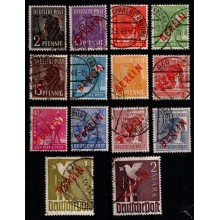 "Allierede Besættelseszoner" BERLIN i rødt overtryk.