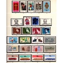 1975-2000. Vesttyskland. Bund. Samling i Sieger fortryksalbum med lommer. Postfrisk.