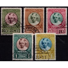 Prs. Elisabeth. Børneforsorg. Komplet sæt.