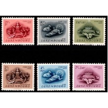 Caritas. Komplet sæt. Postfrisk.