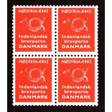 Nødfrimærker. Sæt med i alt 10 stk. nødmærker. (2 X 5). Pakket fint i pergament pose og hæftet på papomslag.